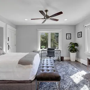 https://east-village-apartments.topanaheimhotels.com